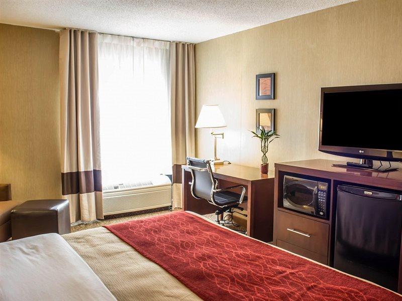 Clarion Pointe Research Triangle Park Durham Hotel Buitenkant foto