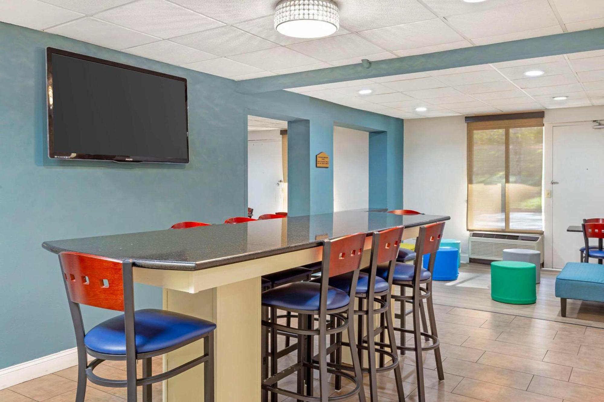 Clarion Pointe Research Triangle Park Durham Hotel Buitenkant foto