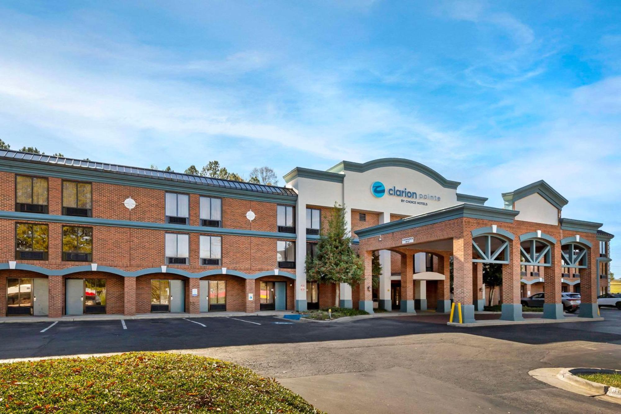 Clarion Pointe Research Triangle Park Durham Hotel Buitenkant foto